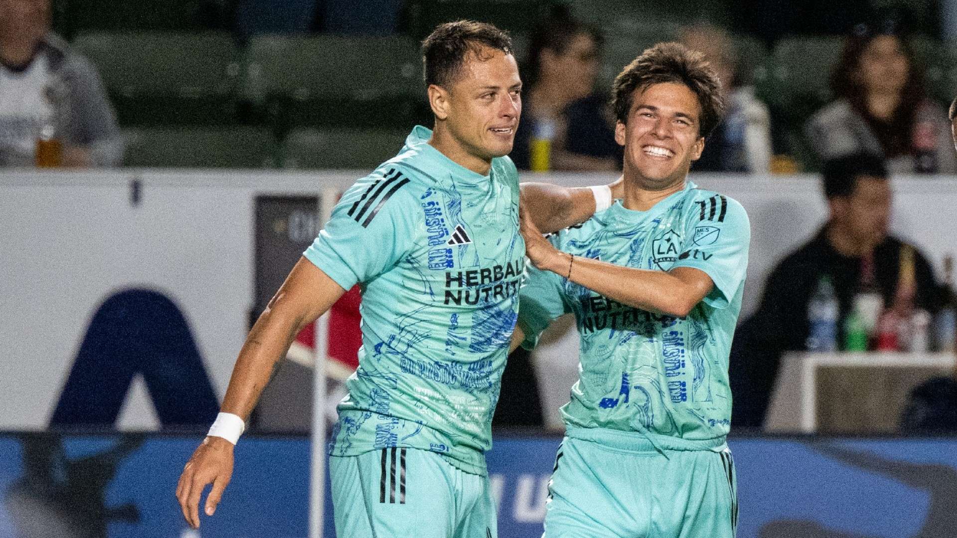 [天下足球]安东尼凌空抽射破门 皇家贝蒂斯获胜.